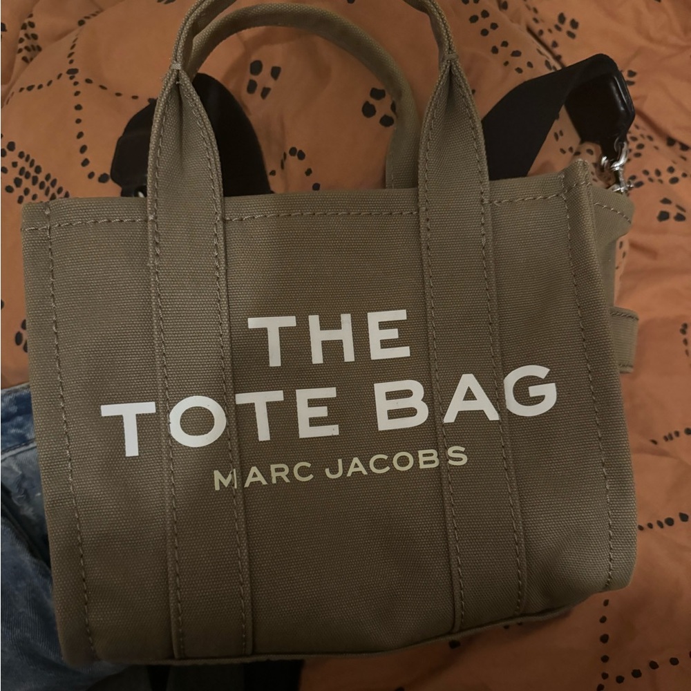Marc Jacobs mini tote bag